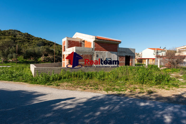 Image No.20-3 Bed Property for sale