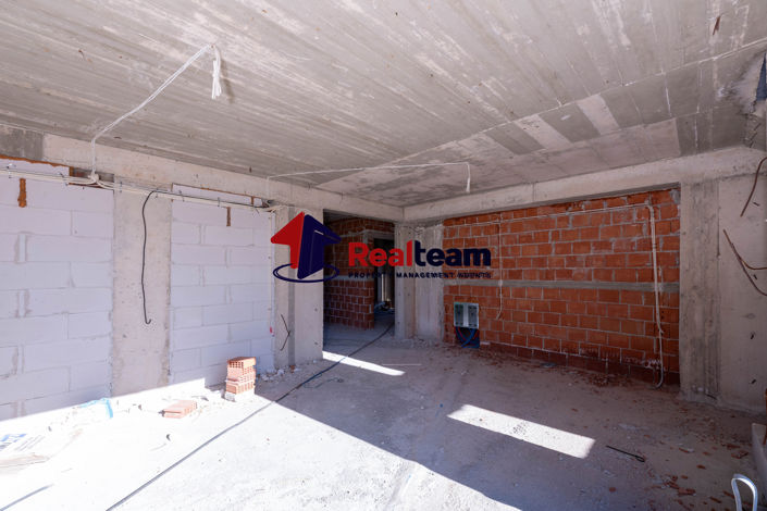 Image No.5-3 Bed Property for sale