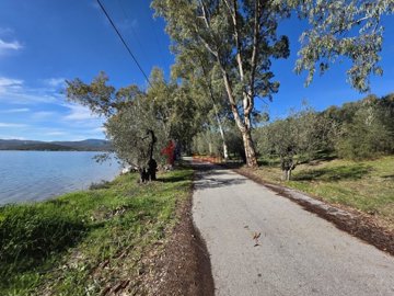 b378c0468acc472c8e179f5ae9e6e3f4