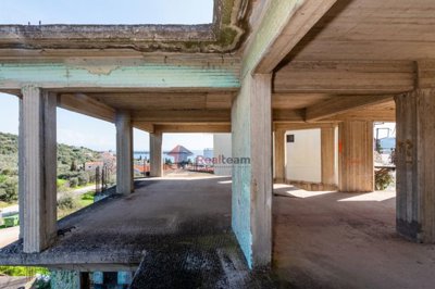 b589df2b0bb14b0393c5de7e92a70dc0