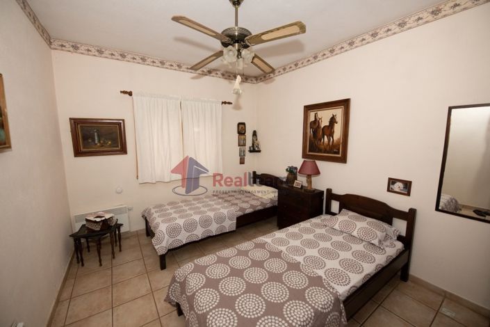 Image No.11-2 Bed Property for sale