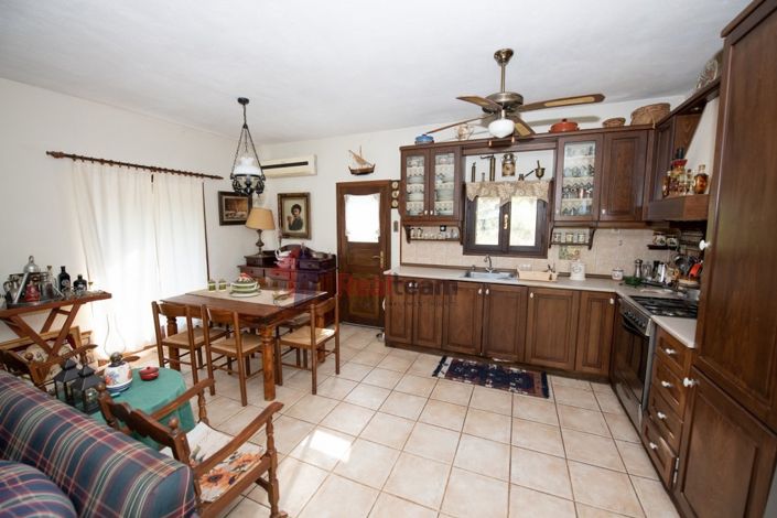 Image No.17-2 Bed Property for sale