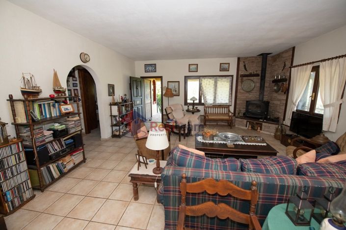 Image No.20-2 Bed Property for sale