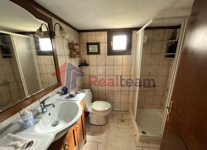 Image No.23-Propriété de 2 chambres à vendre à Ditropo