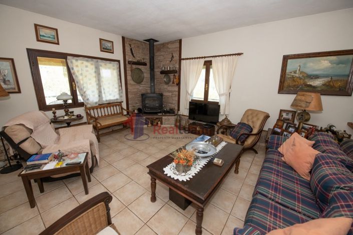 Image No.23-2 Bed Property for sale