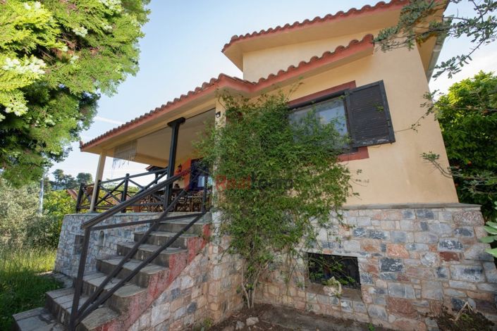 Image No.30-2 Bed Property for sale