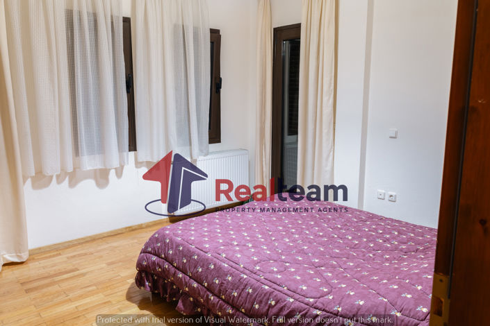 Image No.15-3 Bed Property for sale