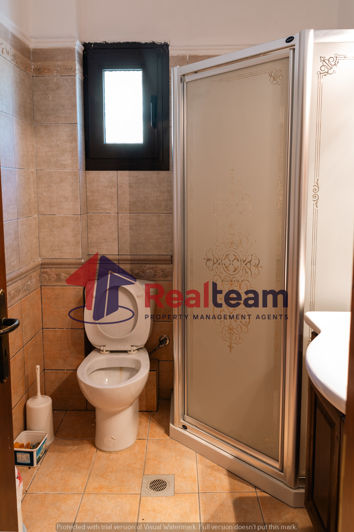 Image No.18-3 Bed Property for sale