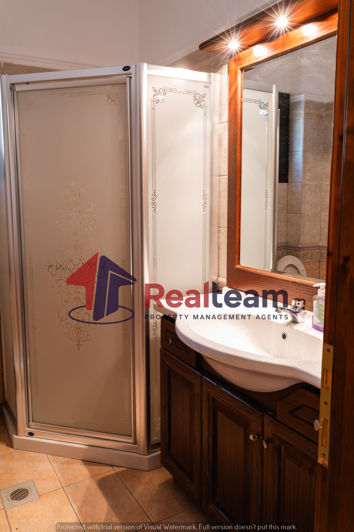 Image No.19-3 Bed Property for sale