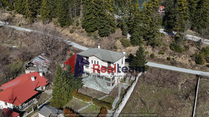 Image No.30-3 Bed Property for sale