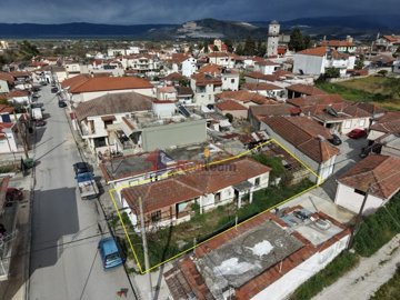 1 - Féron, Propriété