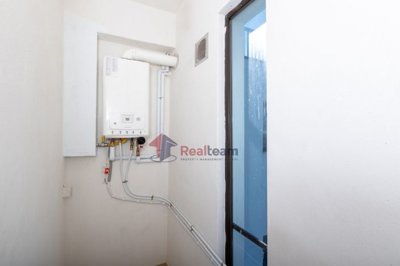 bdeea0d698e7428bb81092c4d7b978d8