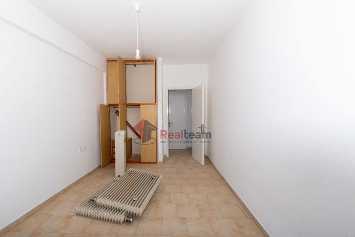 Image No.24-2 Bed Apartment for sale