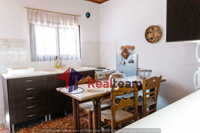 ece691c86e0e4f03a693e498d1ccfa57