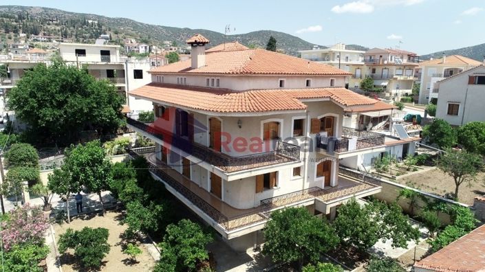 Image No.25-Propriété de 7 chambres à vendre à Nea Agchialos