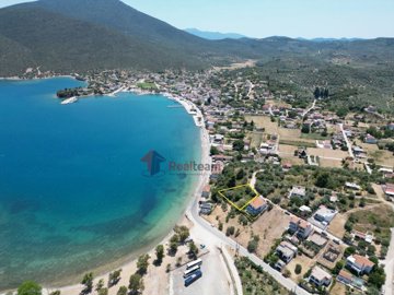 19e6d9ca27a0439eafd4986c408bc8cf