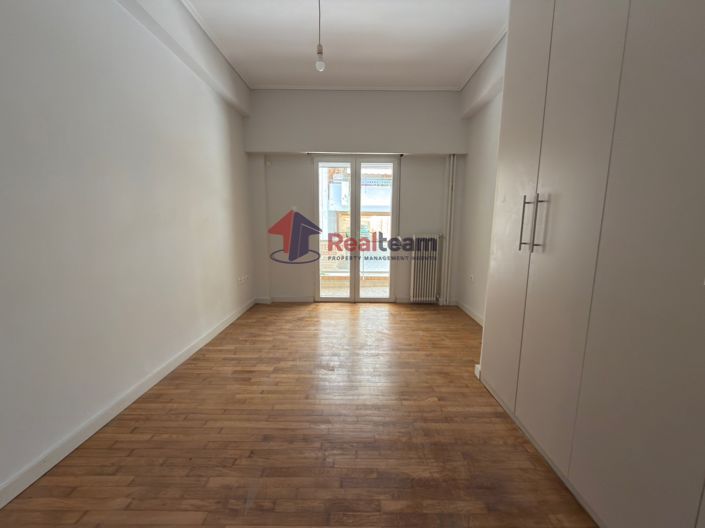 Image No.10-1 Bed Apartment for sale