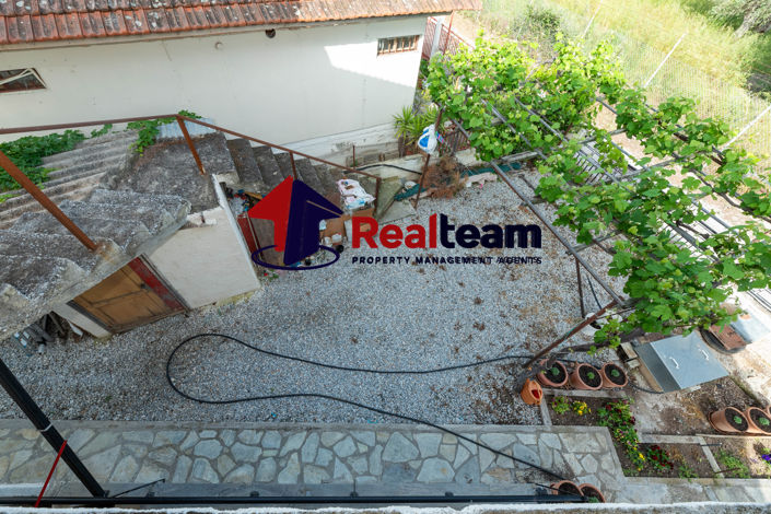 Image No.17-2 Bed Property for sale