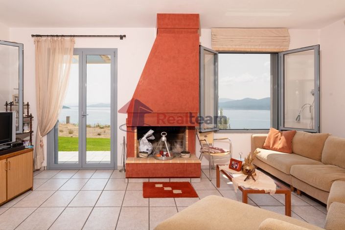Image No.11-4 Bed Property for sale