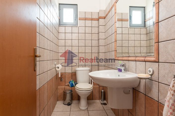 Image No.15-4 Bed Property for sale