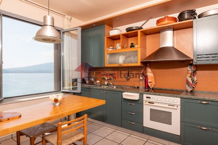 Image No.16-4 Bed Property for sale