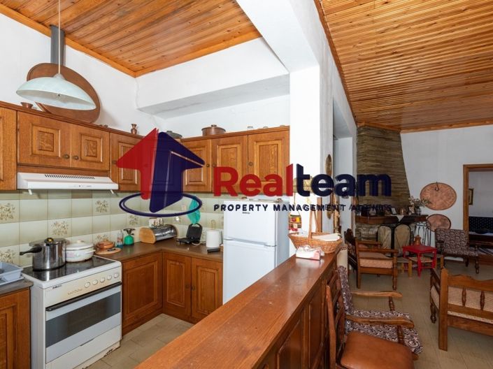 Image No.8-5 Bed Property for sale