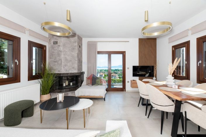 Image No.2-3 Bed Property for sale