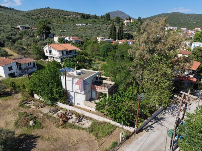 Image No.25-5 Bed Property for sale