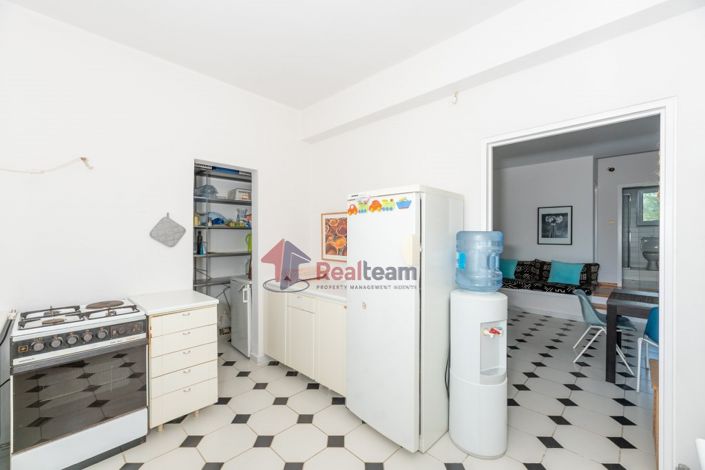 Image No.6-5 Bed Property for sale