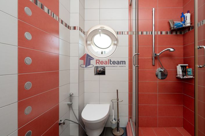 Image No.18-3 Bed Maisonette for sale