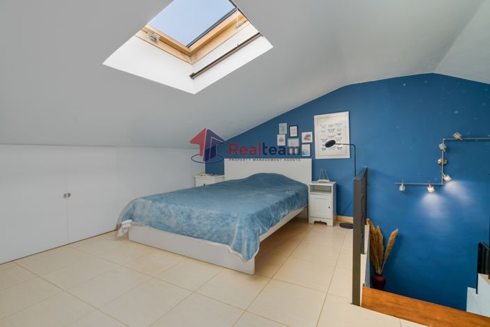 Image No.22-3 Bed Maisonette for sale
