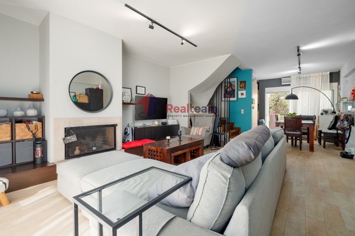 Image No.7-3 Bed Maisonette for sale