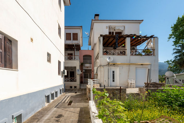 Image No.25-3 Bed Maisonette for sale