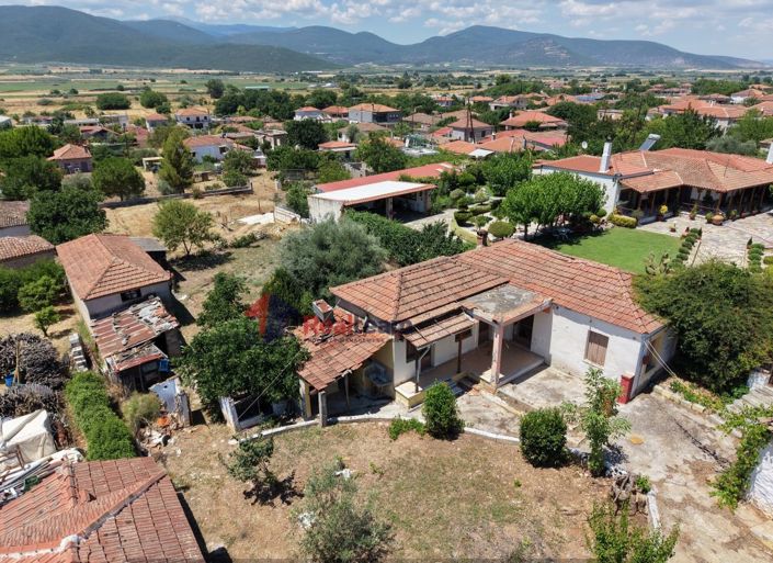 Image No.3-Propriété de 2 chambres à vendre à Sourpi