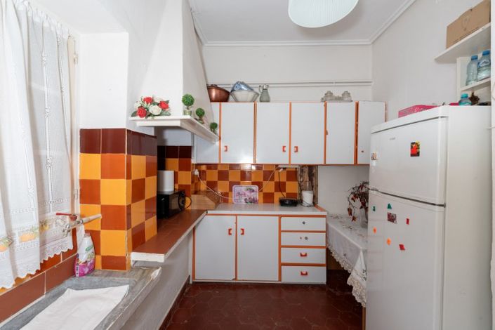 Image No.17-2 Bed Property for sale