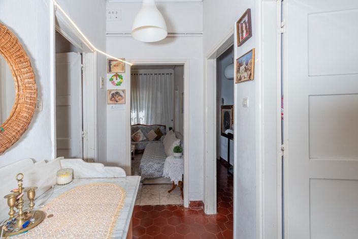 Image No.19-2 Bed Property for sale