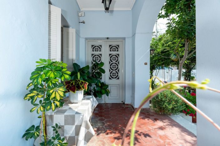 Image No.3-2 Bed Property for sale