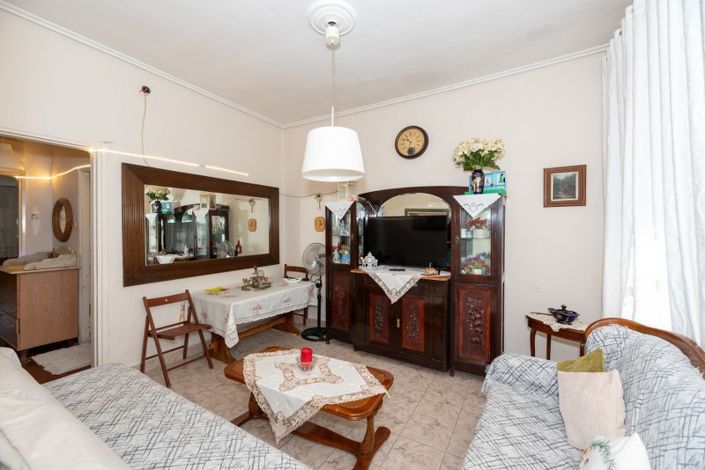 Image No.4-2 Bed Property for sale
