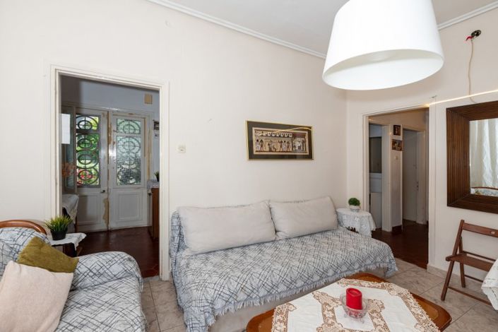 Image No.7-2 Bed Property for sale
