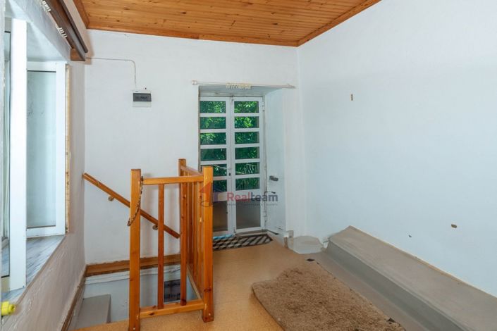 Image No.18-2 Bed Property for sale