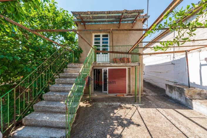 Image No.21-2 Bed Property for sale