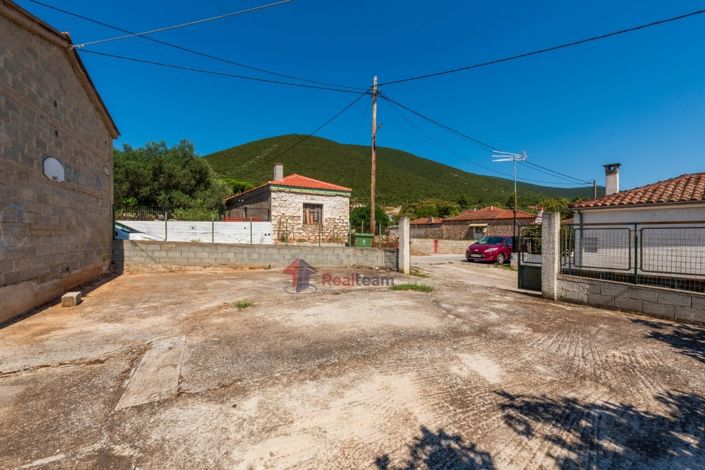 Image No.23-2 Bed Property for sale
