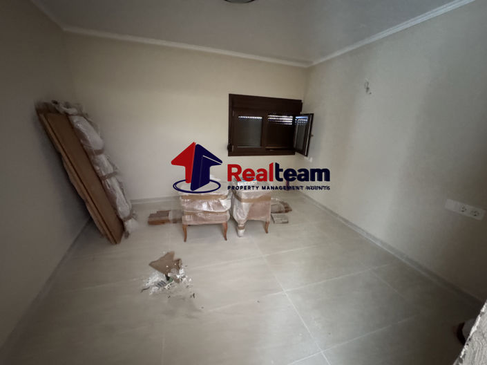 Image No.18-3 Bed Property for sale