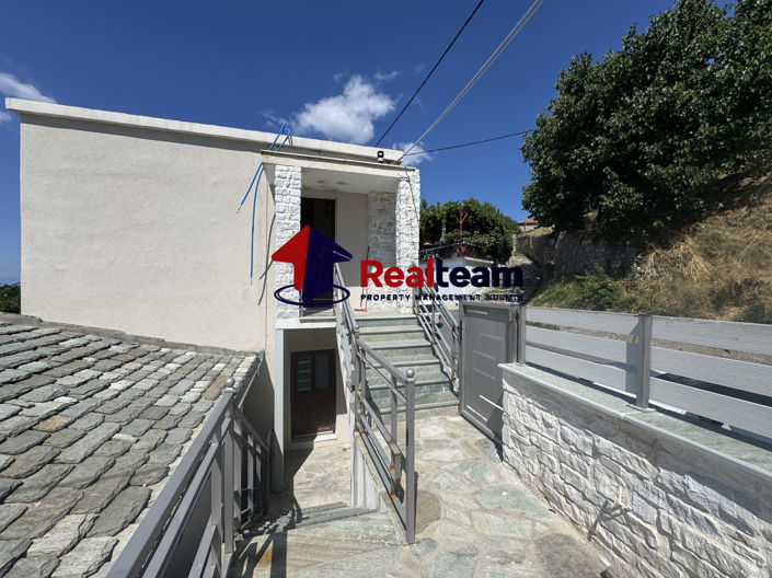 Image No.24-3 Bed Property for sale