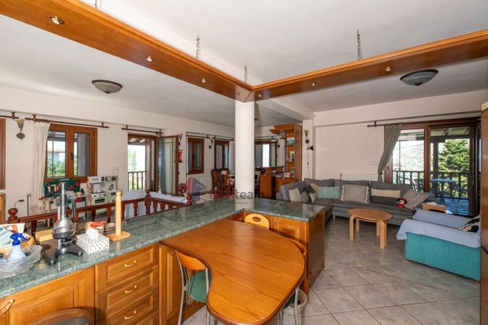 Image No.16-3 Bed Property for sale