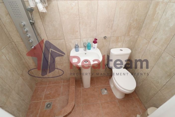 Image No.11-1 Bed Property for sale