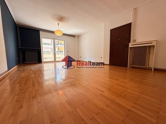 Image No.2-Appartement de 2 chambres à vendre à Attique
