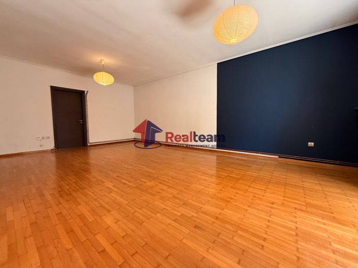 Image No.3-Appartement de 2 chambres à vendre à Attique