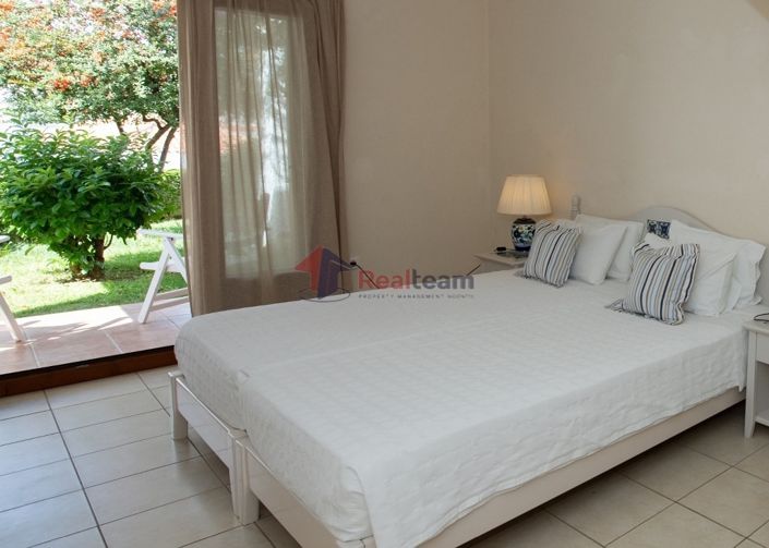 Image No.5-Propriété de 2 chambres à vendre à Chora