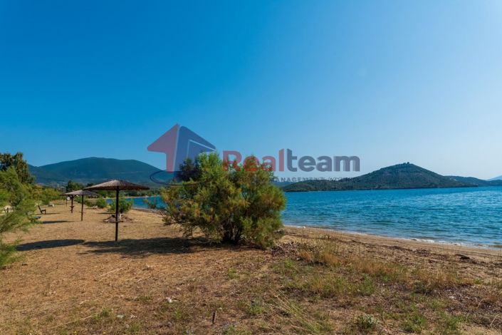 Image No.24-3 Bed Property for sale